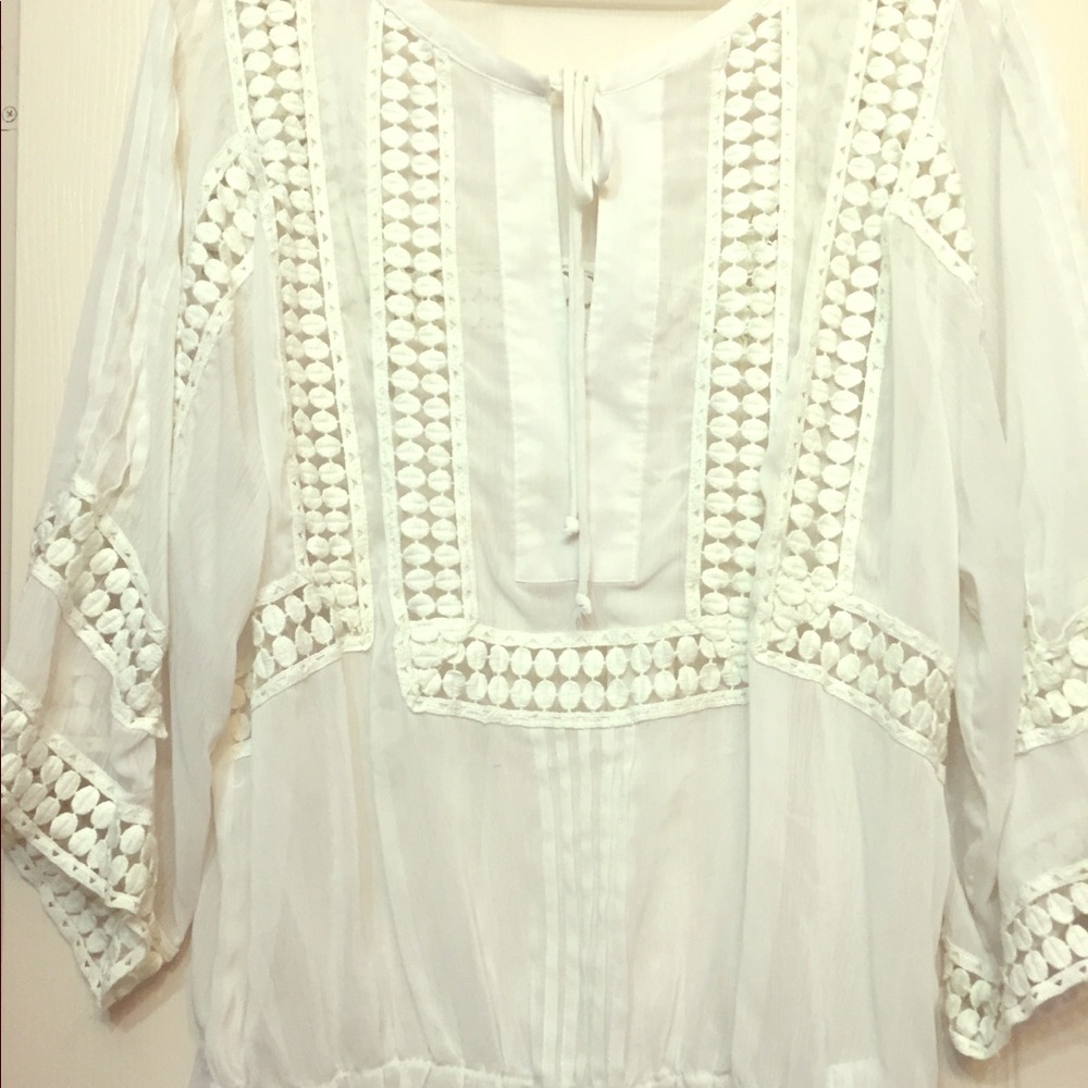 Gently used blouse super cute